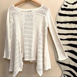 BLU PEPPER LS Cream colored, lace accented tunic